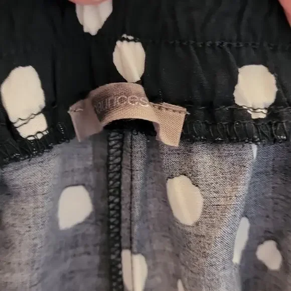 Maurices Dark Navy Rayon Dotted Pants. 3X - Picture 5 of 8